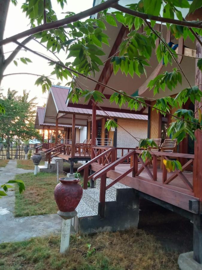 Why Not Bar And Bungalows #2 Pemenang Exterior foto